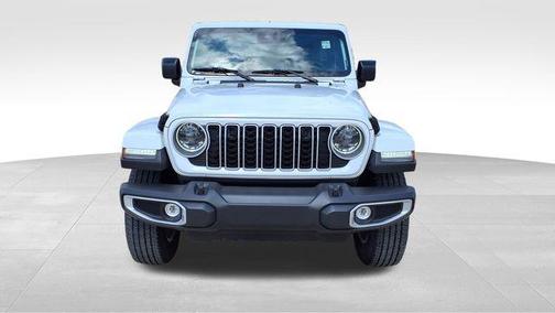 Bright White Clearcoat 2025 Jeep Wrangler 4-Door Sahara 4x4