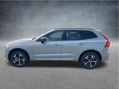 Vapour Grey Metallic 2026 Volvo XC60 B5 Core