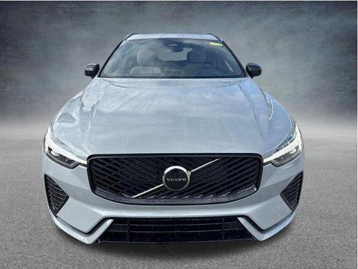 Vapour Grey Metallic 2026 Volvo XC60 B5 Core