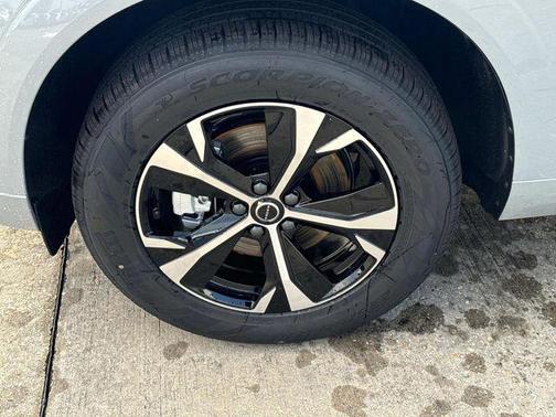 Vapour Grey Metallic 2026 Volvo XC60 B5 Core