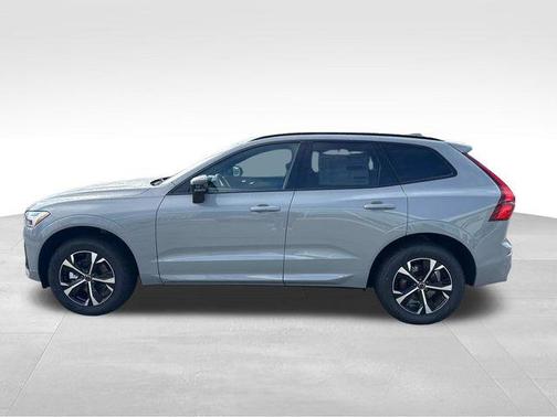 Vapour Grey Metallic 2026 Volvo XC60 B5 Core