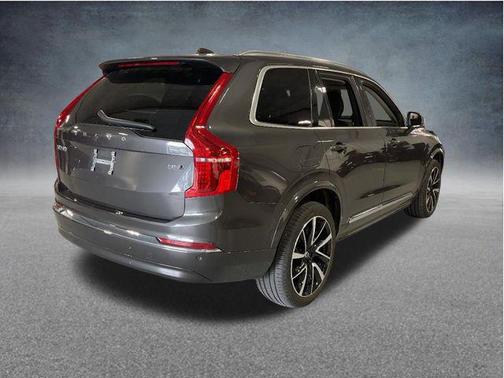Platinum Grey Metallic 2024 Volvo XC90 B5 Plus Bright Theme