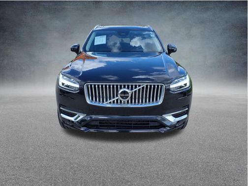 Onyx Black Metallic 2023 Volvo XC90 B6 Plus 7-Seater