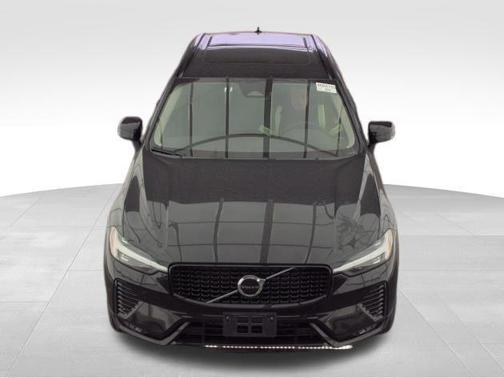 2025 Volvo XC60 B5 Core