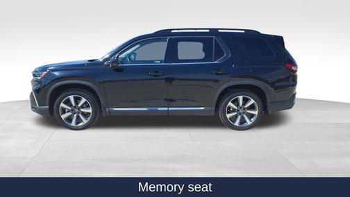 Crystal Black Pearl 2024 Honda Pilot Elite