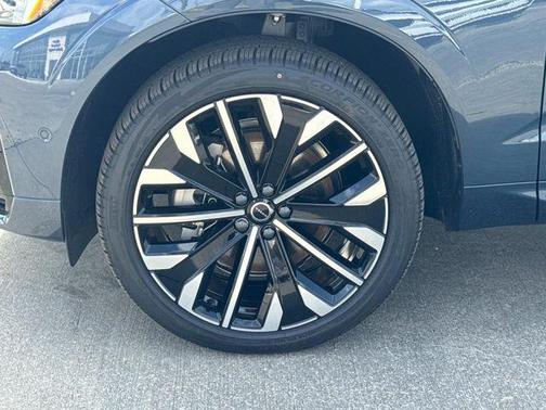 2026 Volvo XC60 Plug-In Hybrid Ultra, T8 AWD Electric/Gasoline, Dark