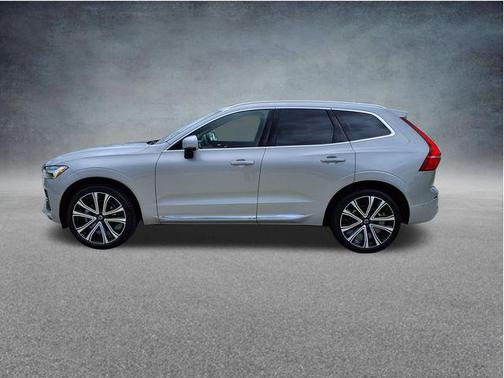 Silver Dawn Metallic 2023 Volvo XC60 B5 Ultimate Bright Theme