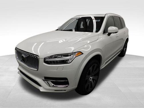 2025 Volvo XC90 B6 Ultra