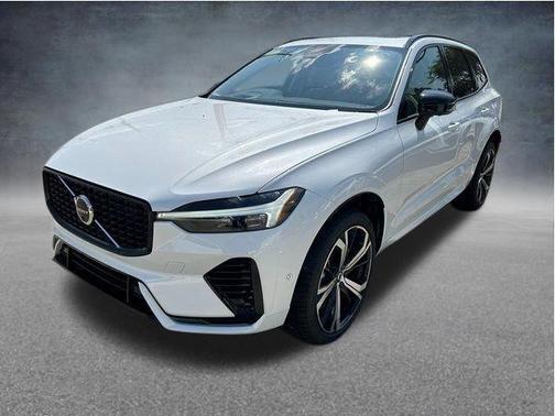 Crystal White Metallic 2025 Volvo XC60 Plug-In Hybrid T8 Ultra