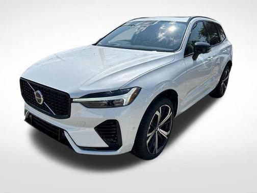 Crystal White Metallic 2025 Volvo XC60 Plug-In Hybrid T8 Ultra