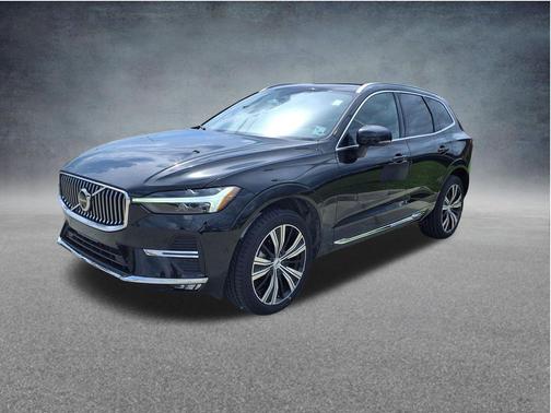 Onyx Black Metallic 2023 Volvo XC60 B5 Plus Bright Theme