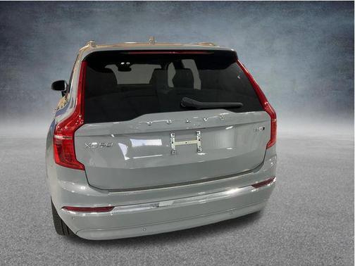 Vapour Grey Metallic 2024 Volvo XC90 B5 Core Bright Theme