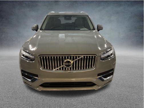 Vapour Grey Metallic 2024 Volvo XC90 B5 Core Bright Theme