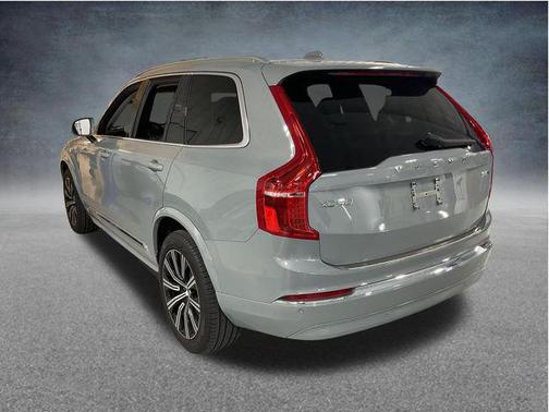 Vapour Grey Metallic 2024 Volvo XC90 B5 Core Bright Theme