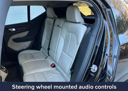 2023 Volvo XC40 B5 Plus Bright Theme