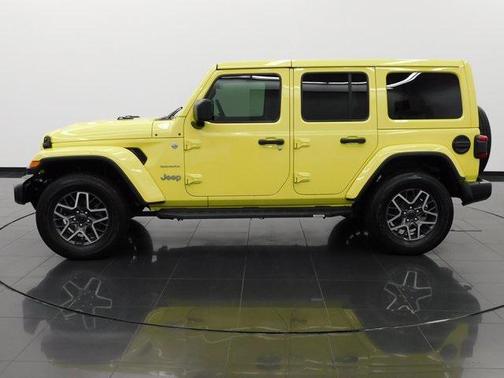 2024 Jeep Wrangler 4-Door Sahara 4x4