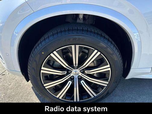 2023 Volvo XC90 B6 Plus 6-Seater