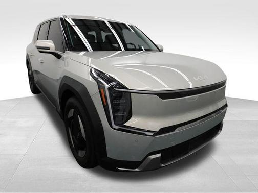 2024 Kia EV9 Light Long Range