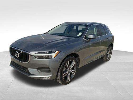 2021 Volvo XC60 T5 Momentum