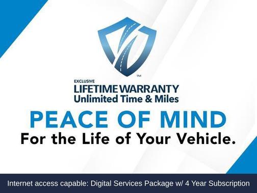 2024 Volvo XC40 B5 Plus Dark Theme