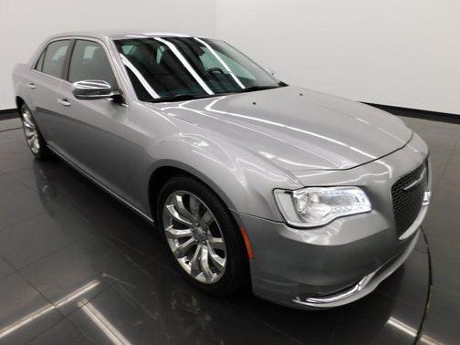 2018 Chrysler 300 Limited