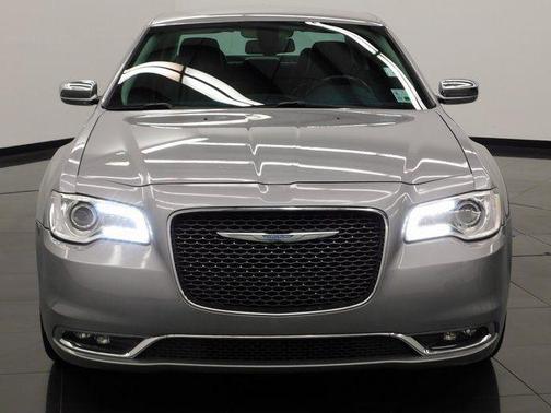 2018 Chrysler 300 Limited
