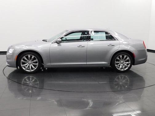 2018 Chrysler 300 Limited