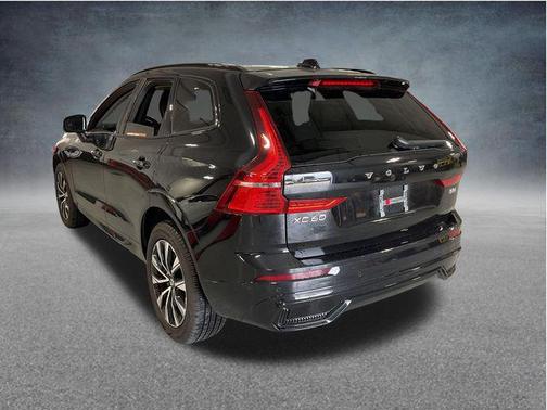 Onyx Black 2025 Volvo XC60 B5 Core