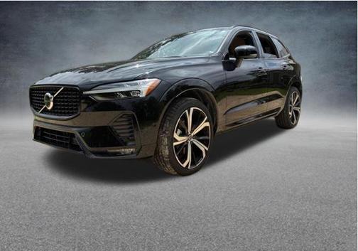 Onyx Black Metallic 2023 Volvo XC60 B5 Ultimate Dark Theme