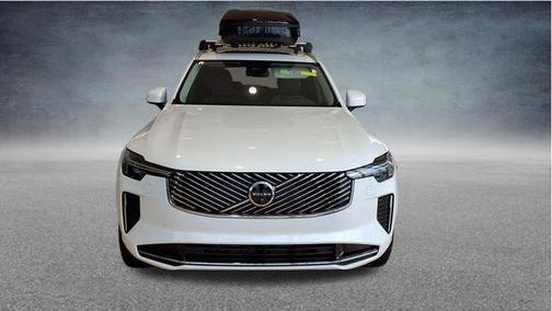 Crystal White 2026 Volvo XC90 B6 Plus 7-Seater
