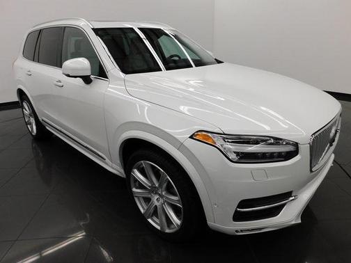 2019 Volvo XC90 T6 Inscription