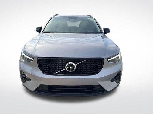 2026 Volvo XC40 Ultra, B5 AWD Gas (mild hybrid), Dark