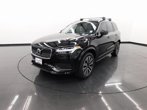 2021 Volvo XC90 T6 Momentum 7 Passenger