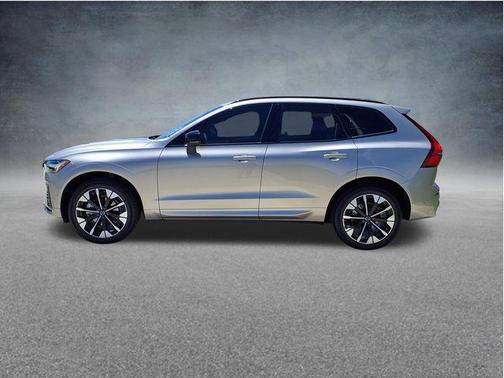 Bright Dusk Metallic 2026 Volvo XC60 B5 Plus