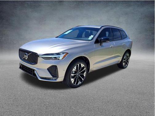 Bright Dusk Metallic 2026 Volvo XC60 B5 Plus