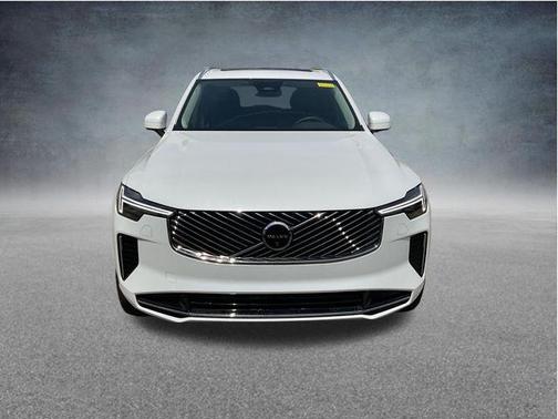Crystal White Pearl 2026 Volvo XC90 Plus, B6 AWD Gas (mild hybrid), Gasoline, Bright, 7 Seats