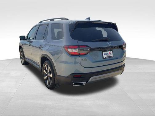 2024 Honda Pilot Touring 8-Passenger