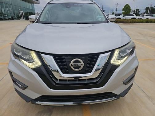Brilliant Silver 2017 Nissan Rogue SL