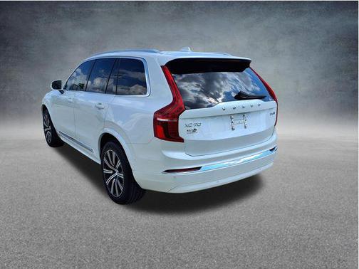 Crystal White Metallic 2025 Volvo XC90 B6 Plus 6-Seater