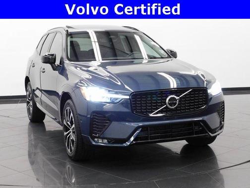 2024 Volvo XC60 B5 Plus Dark Theme
