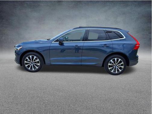 Denim Blue Metallic 2023 Volvo XC60 B5 Core