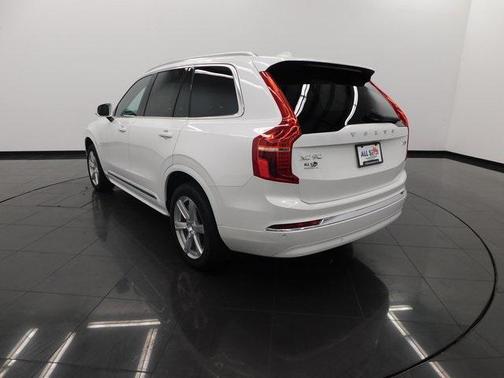 2024 Volvo XC90 B5 Core Bright Theme