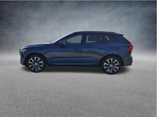 Denim Blue Metallic 2023 Volvo XC60 B5 Plus Dark Theme