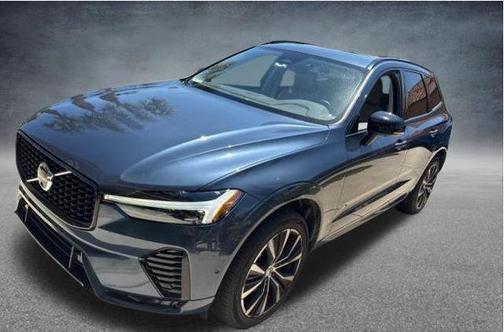 Denim Blue Metallic 2023 Volvo XC60 B5 Plus Dark Theme