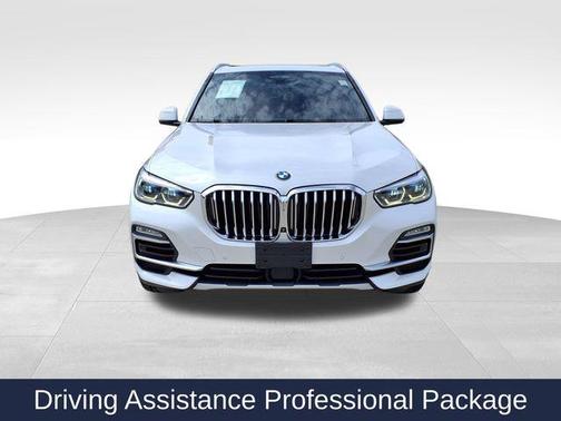 Mineral White Metallic 2020 BMW X5 sDrive40i