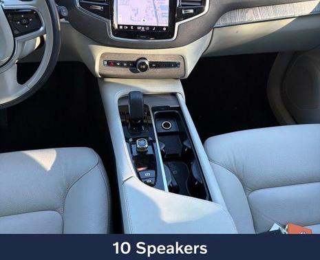 2024 Volvo XC90 B5 Plus Bright Theme