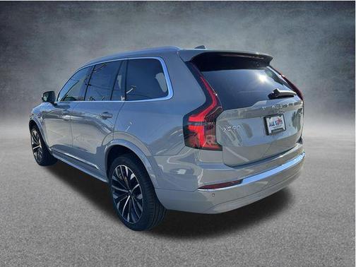 Vapour Grey Metallic 2026 Volvo XC90 B6 Plus 7-Seater