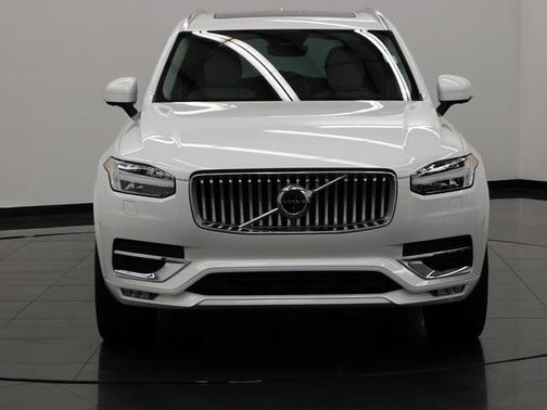 2024 Volvo XC90 B6 Plus Bright 7-Seater