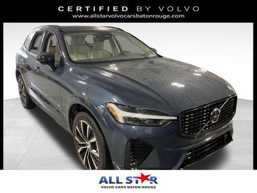 2023 Volvo XC60 B5 Plus Dark Theme