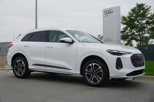 2025 Audi Q5 Premium